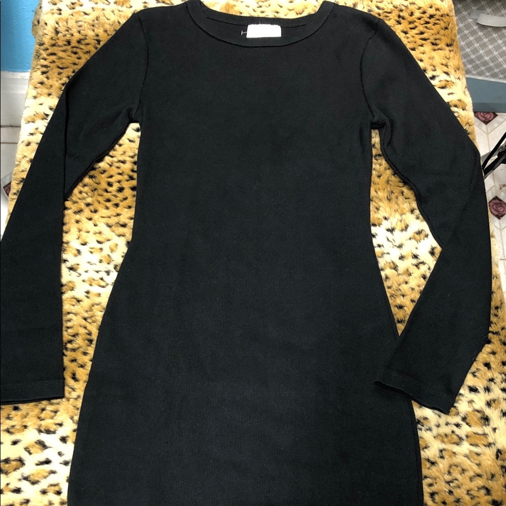 Universal Thread Black Long Sleeve Dress